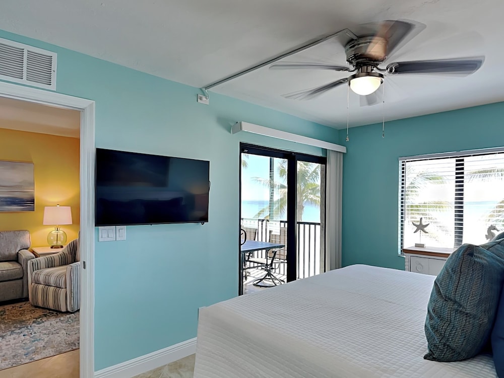 Seaside 2 by Distinctive Beach Rentals
