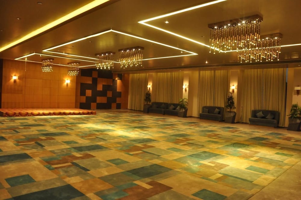 Meetings & Events