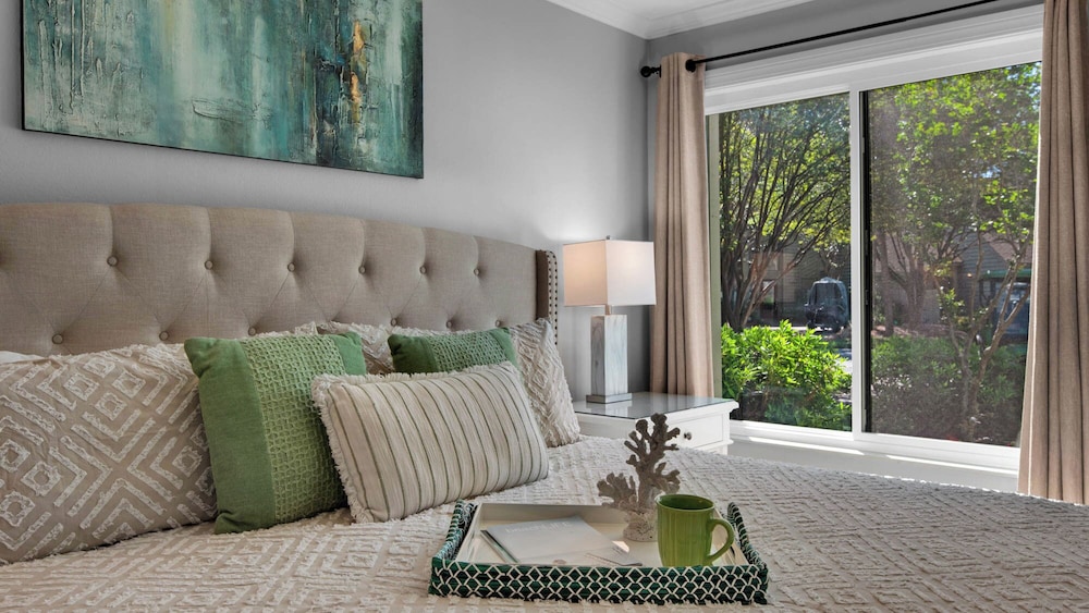 Waterfront Retreat in Sandestin w/ Golf Cart & Free Attraction Tickets!