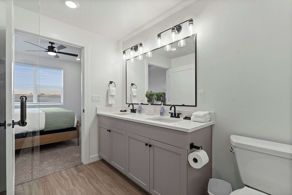 Cliffside Vista Stay for 7!