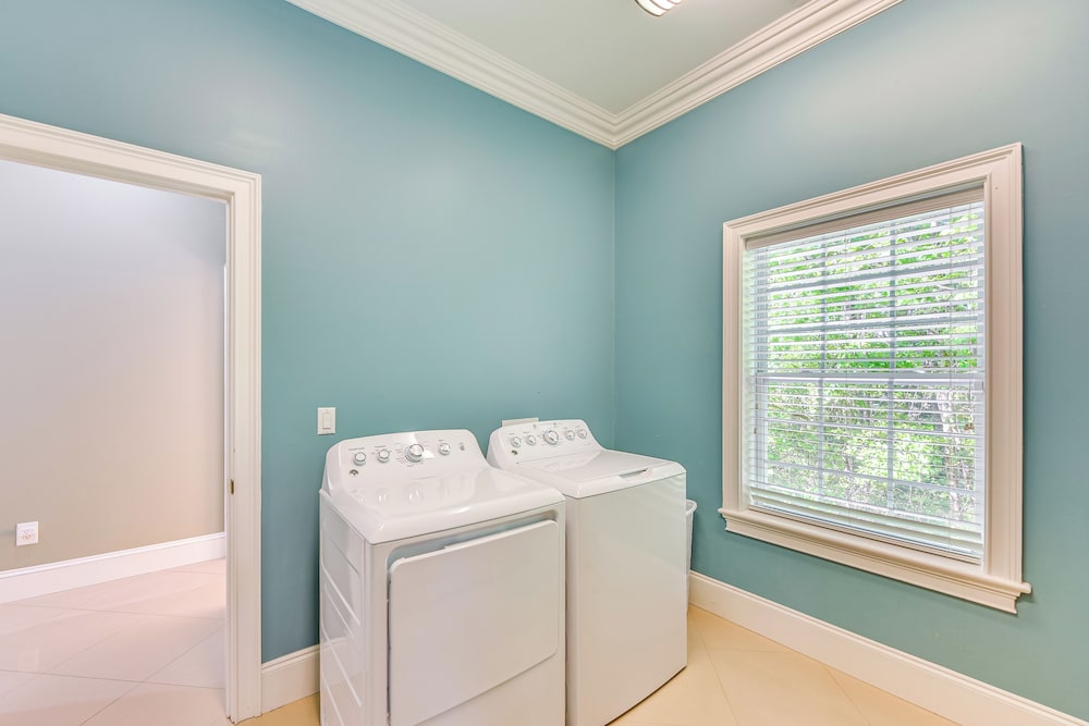 5 Mi to Beach: Spacious Home on Hilton Head Island