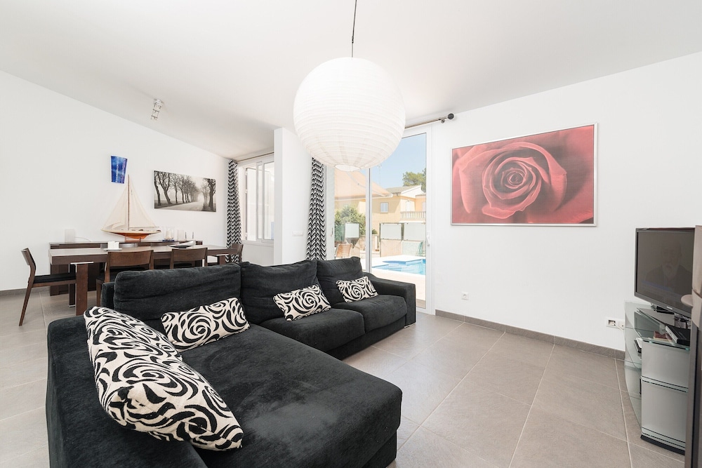 Domus Genti - Villa With Private Pool. Free Wifi