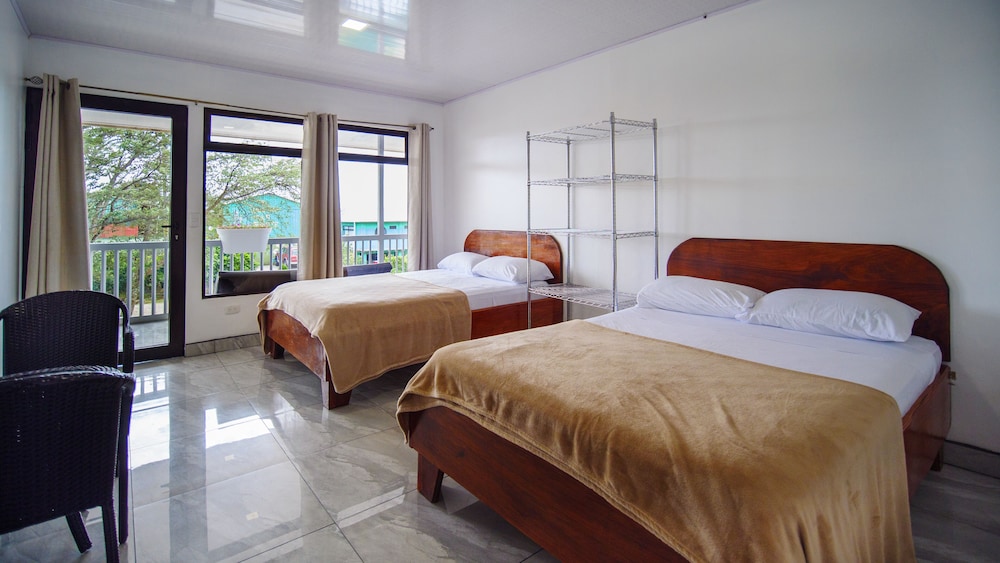 Hostel Cattleya