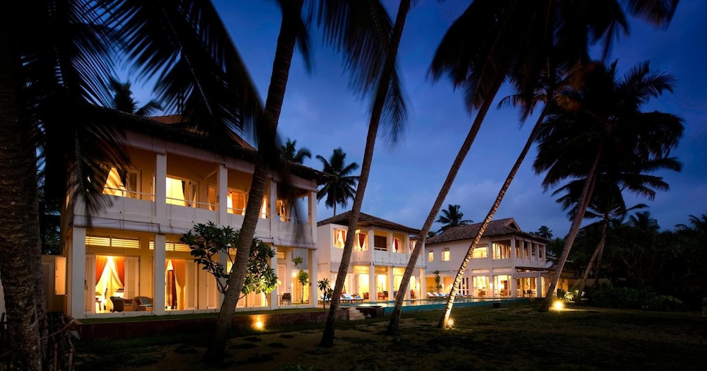 Sri Villas