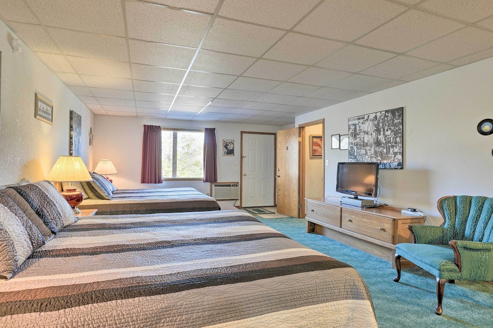Miscellaneous Market Vacations - Cozy Branson Townhome 1 Mi to Silver Dollar City! - Property Image 4