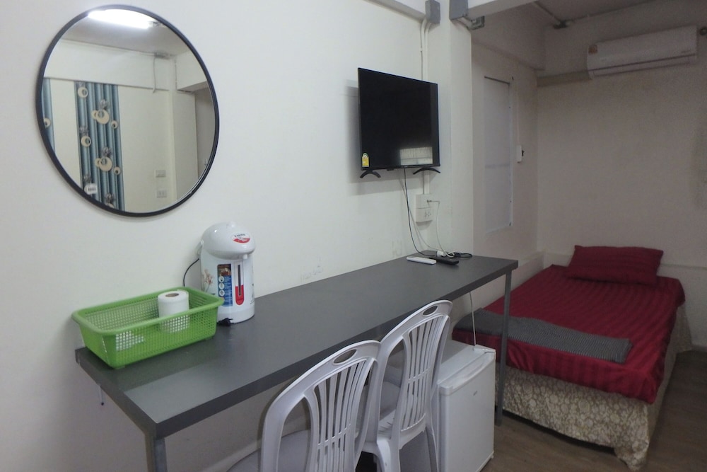 Rama 3 Sunrise Hostel