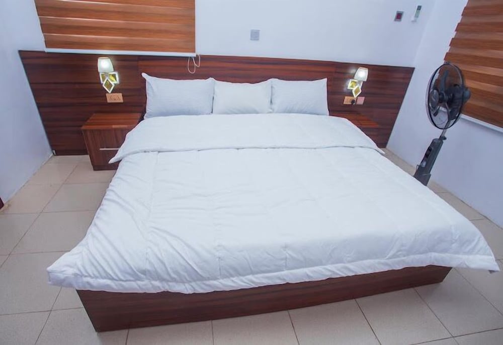 Readyhomes Shortlets and Apartments