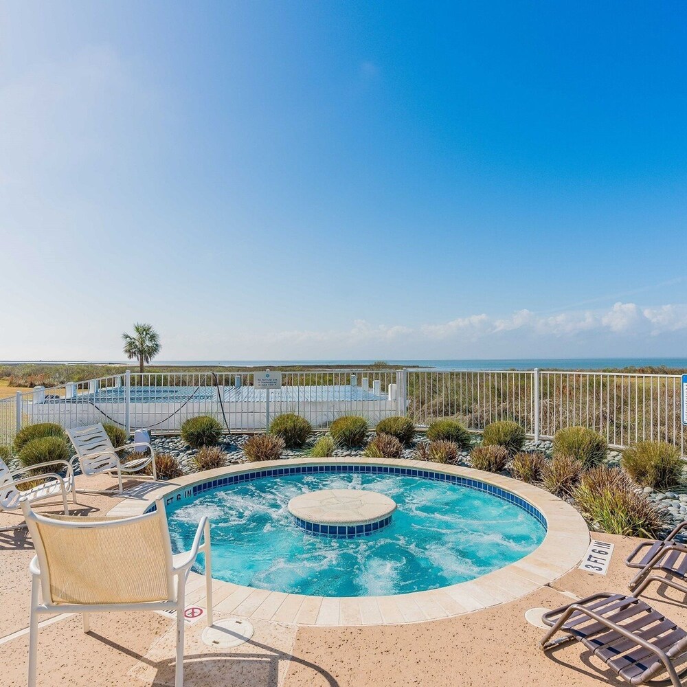 Resort Living on the Bay 2 bed 2 Bath Gorgeous Views Heated Infinity Pool Beach Access, Fotografia 14