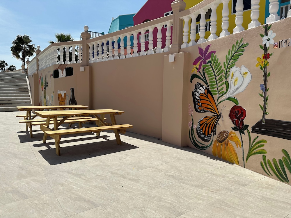 MERAKII SEAVIEW ESCAPE CURACAO