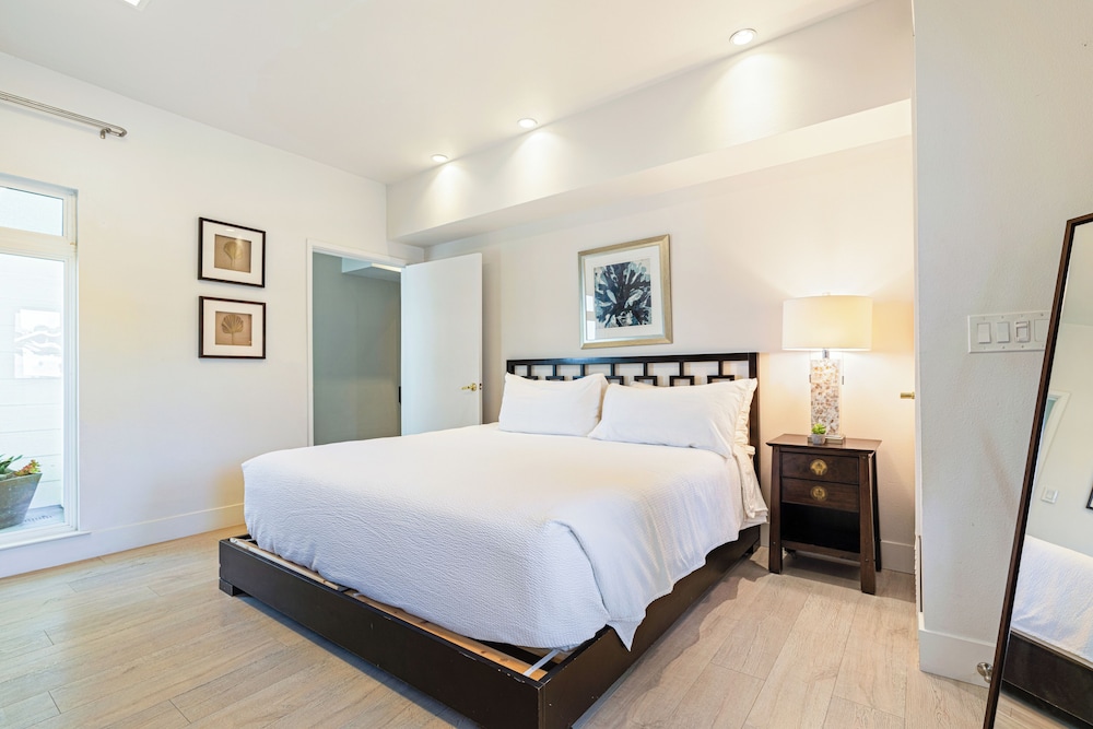 The Cayucan Bungalows by AvantStay Pet-Friendly Getaway Steps from Cayucos State Beach