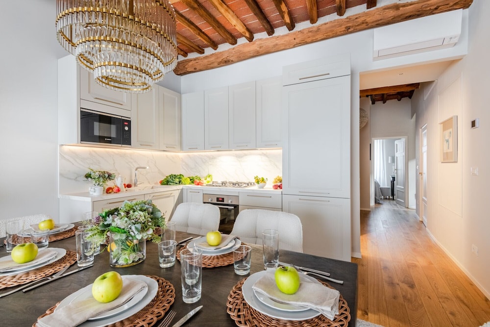 Casa Meg in Lucca With 3 Bedrooms and 2 Bathrooms