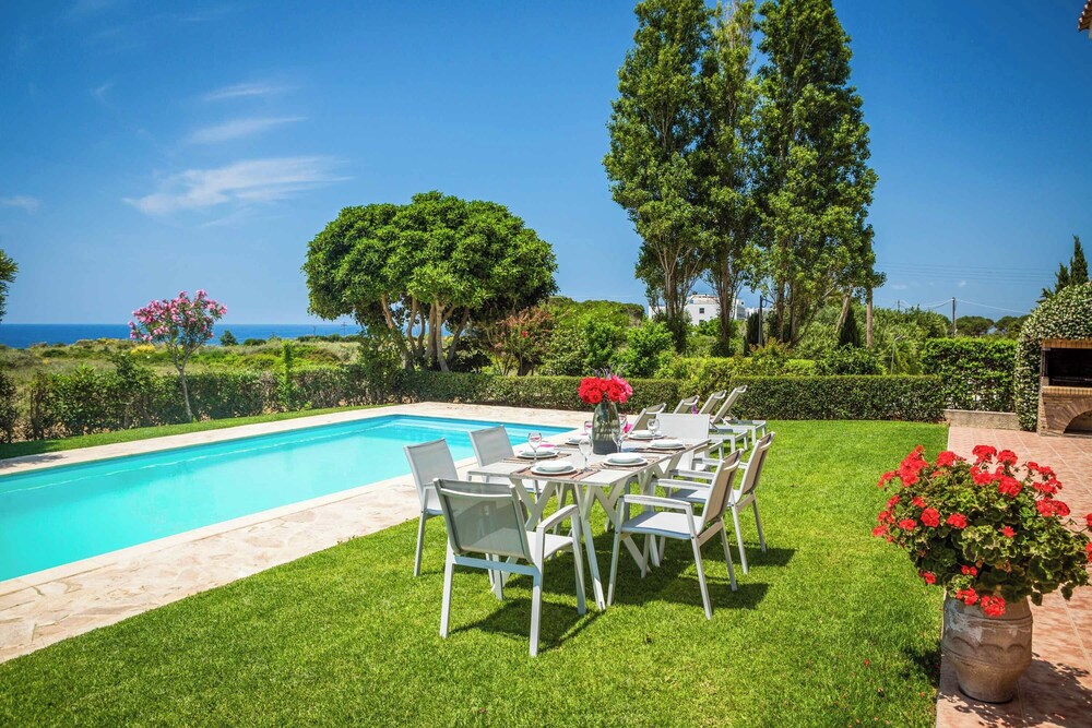 Villa Iro
