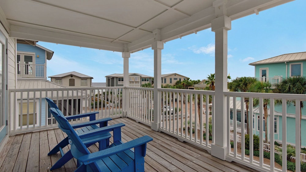 4BR Home w/ Private Pool, Game Room, Beach Access!