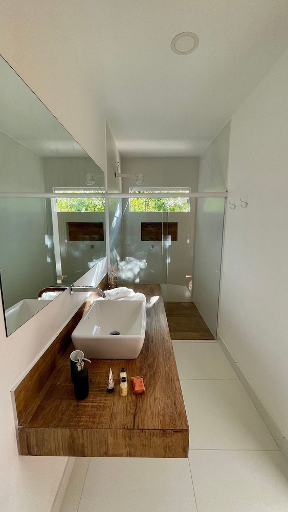 Casa c/ Piscina Privativa, 3 Suítes Sala integrada