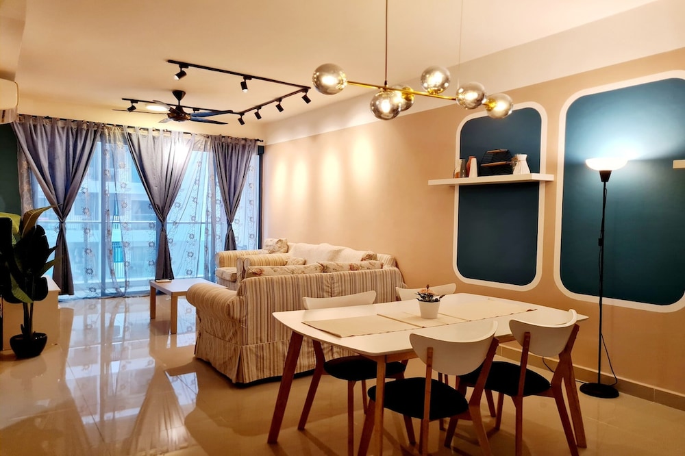 Amerin Residence Mall Apartments