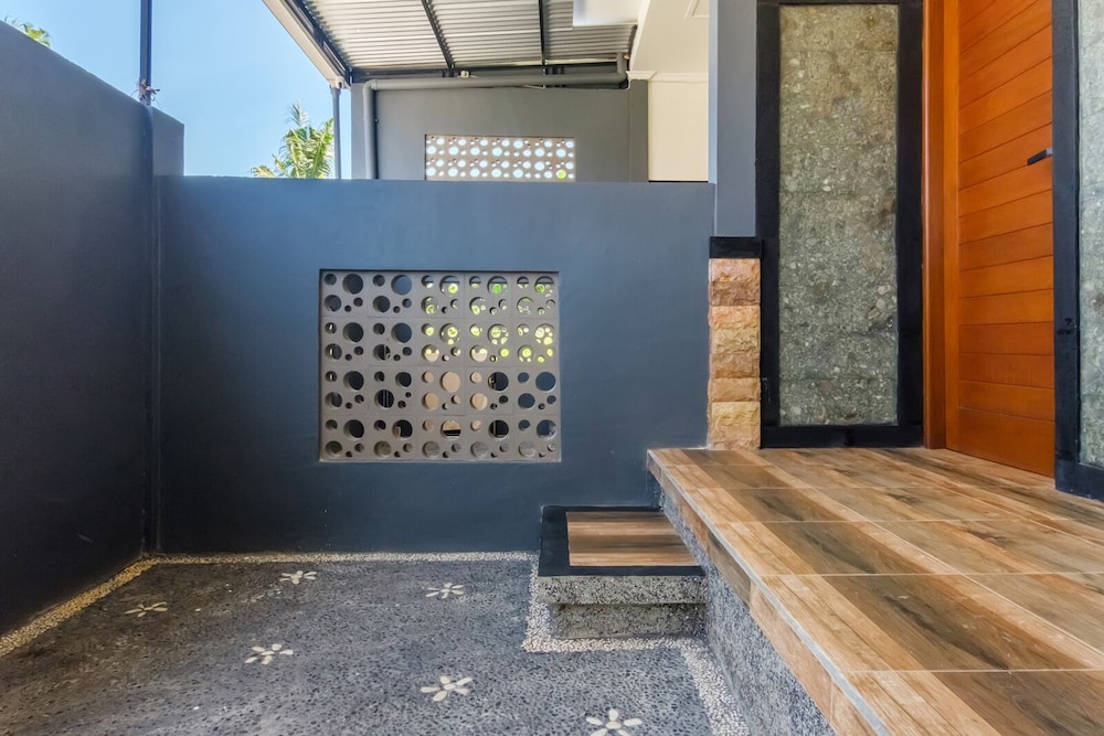TwoSpaces Living at Bunda Nana Residence