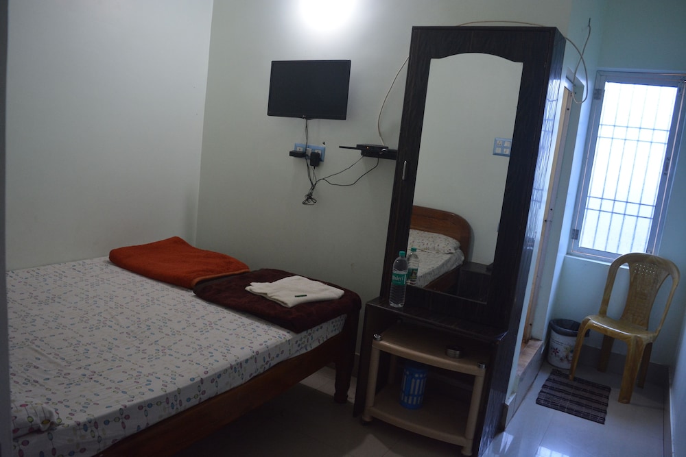Hotel Mid Town Daringbadi