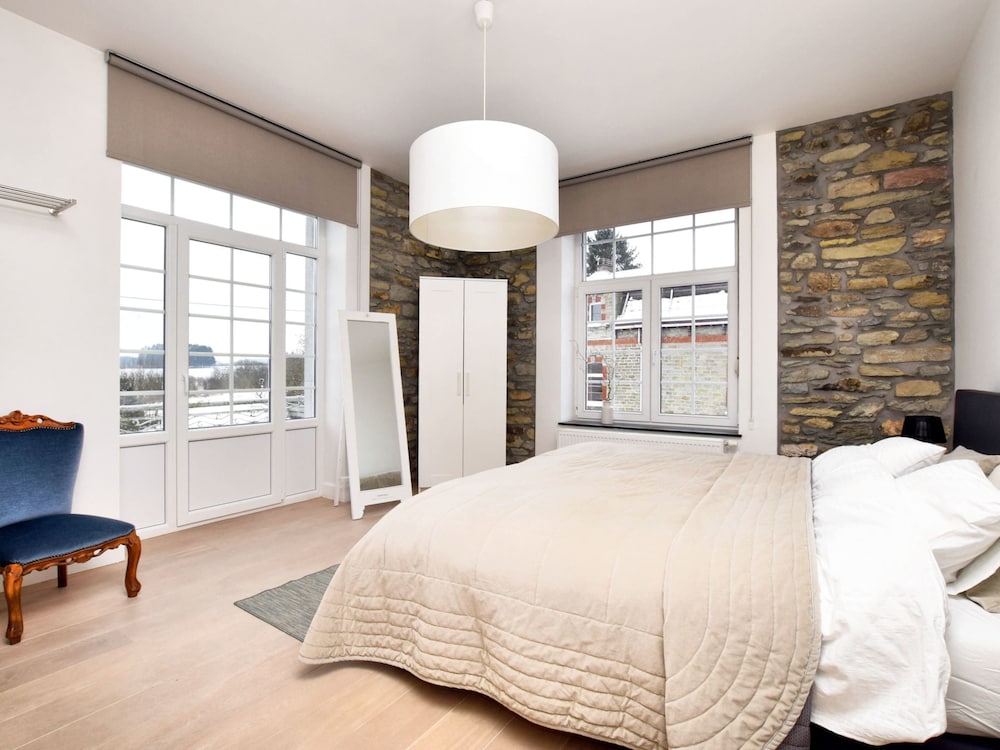 Luxurious Holiday Home in Courtil with Hot Tub view 4