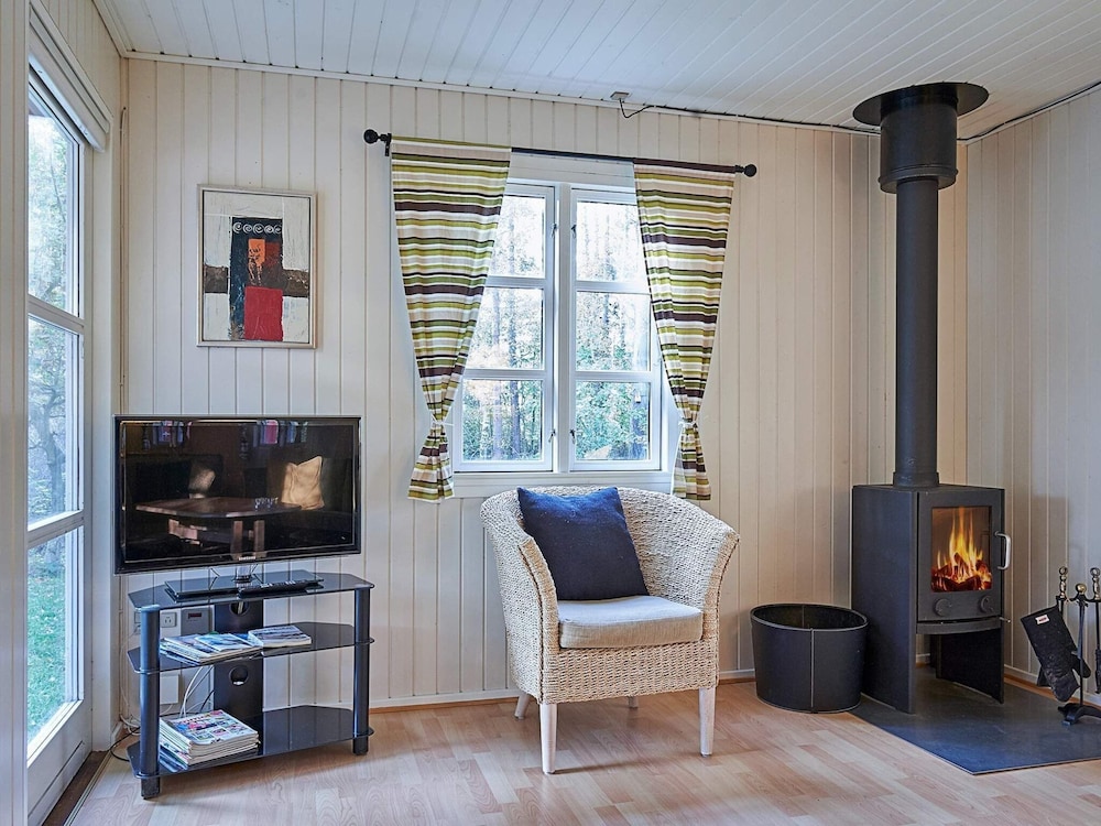 6 Person Holiday Home in Aakirkeby view 2