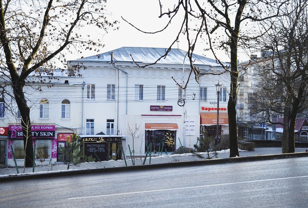 Hostel Romanov