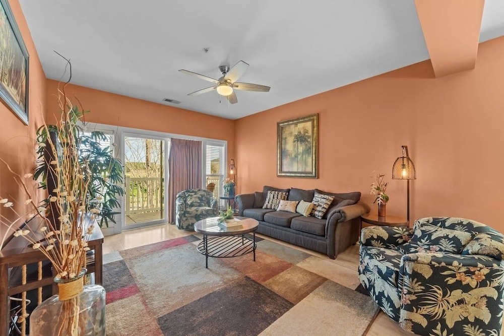 World Tour 104-206a 3 Bedroom Condo
