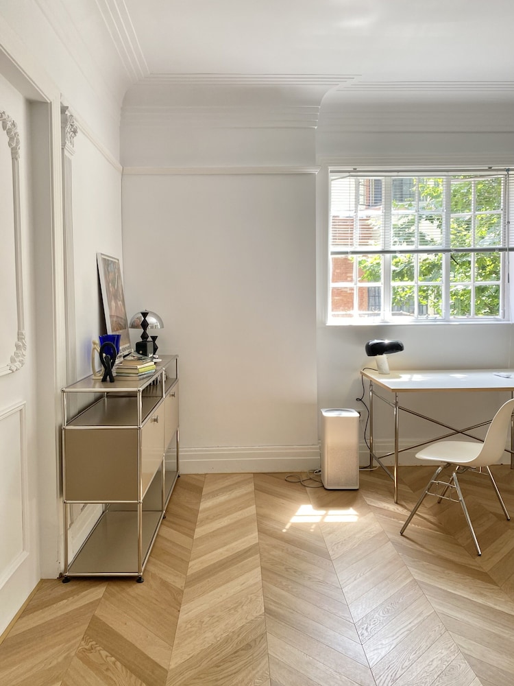 Shanghai Hills& Art Suite 14