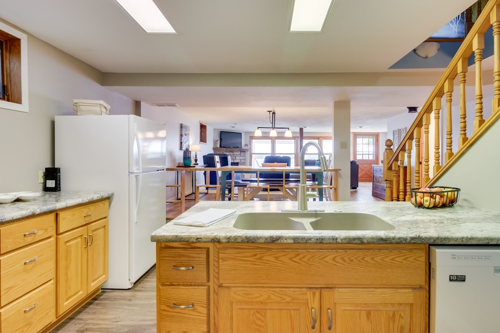 House on Lake Mary w/ Boat Dock  Lakeside Beach! - Property Image 10