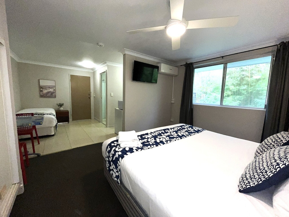 Mermaid Beach Vacations - Browns Broadbeach - Property Image 35