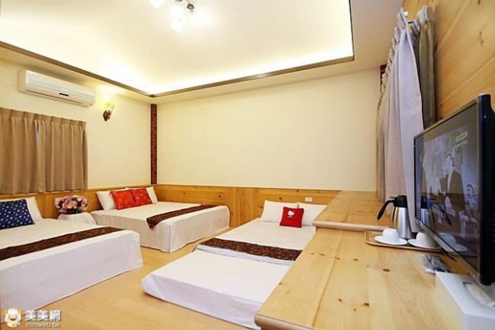 The Acorn Suites