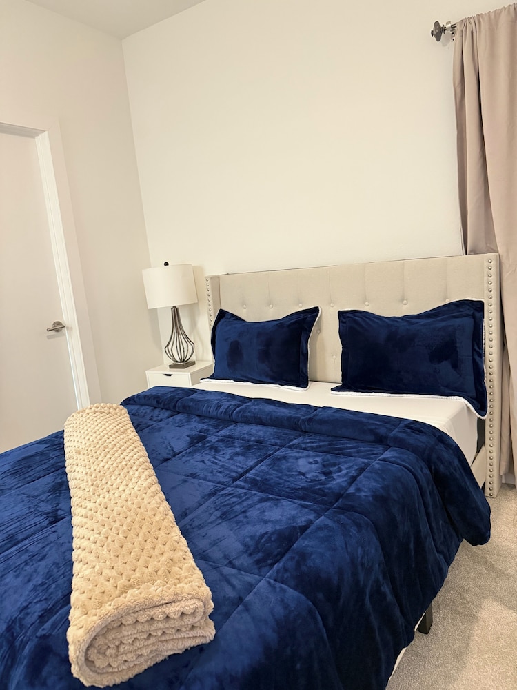 Luxury 3BR for Families Nurses and Group