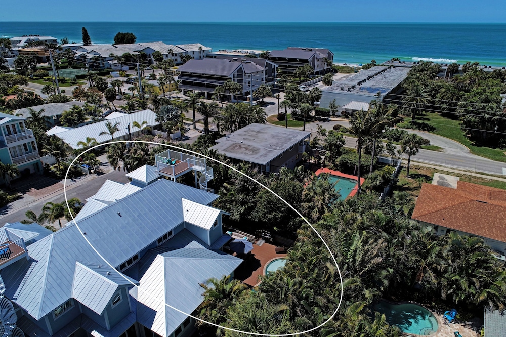 Oasis by the Beach managed by the Beach Retreats view 4
