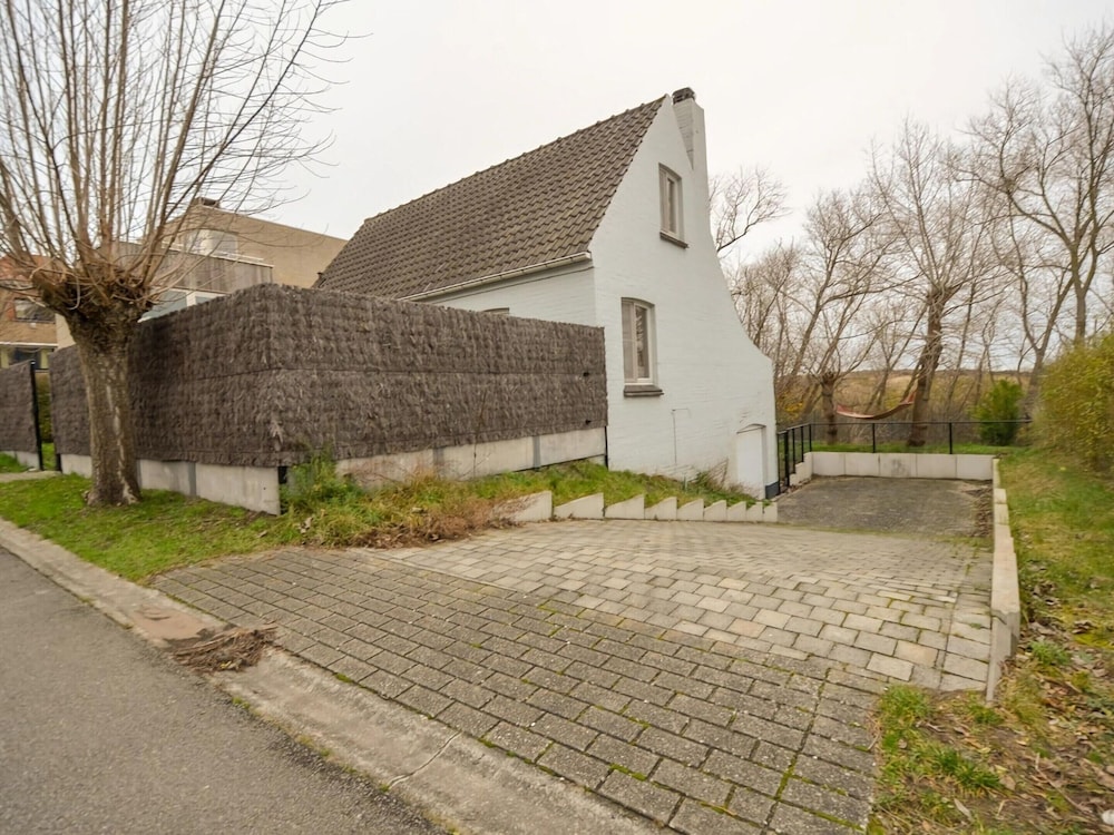 Quaint Villa With Enclosed Garden