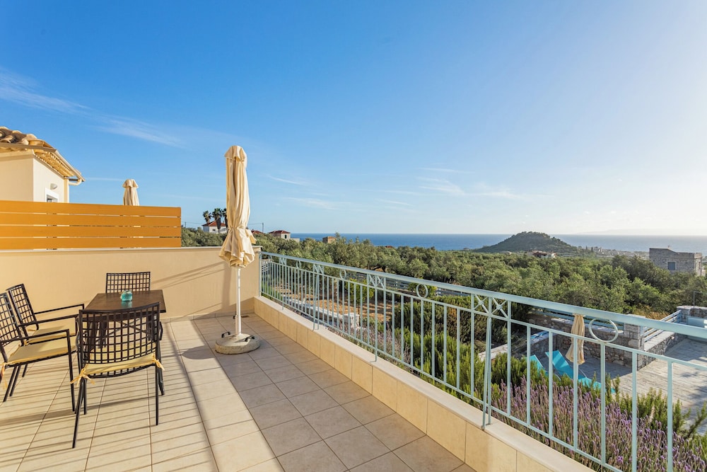 Sundymaria Apartments