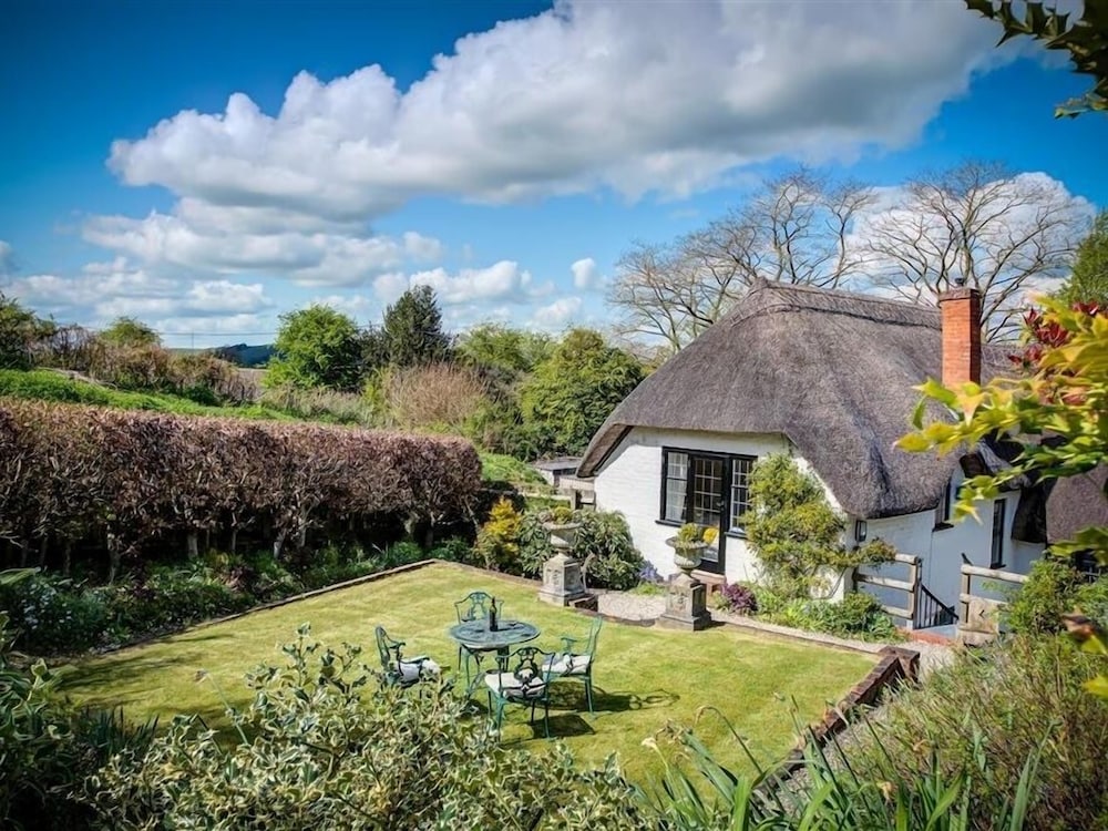 Warminster Vacations - Foley's Cottage - Property Image 1