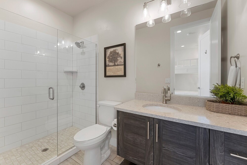Coral Rock Vista 8 Bedroom Townhouse
