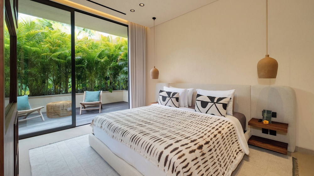 Villa Fiji by Villa Finder