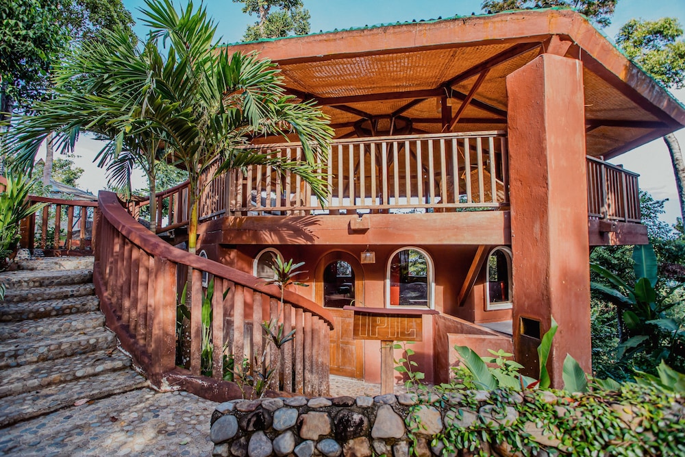 Atremaru Jungle Retreat