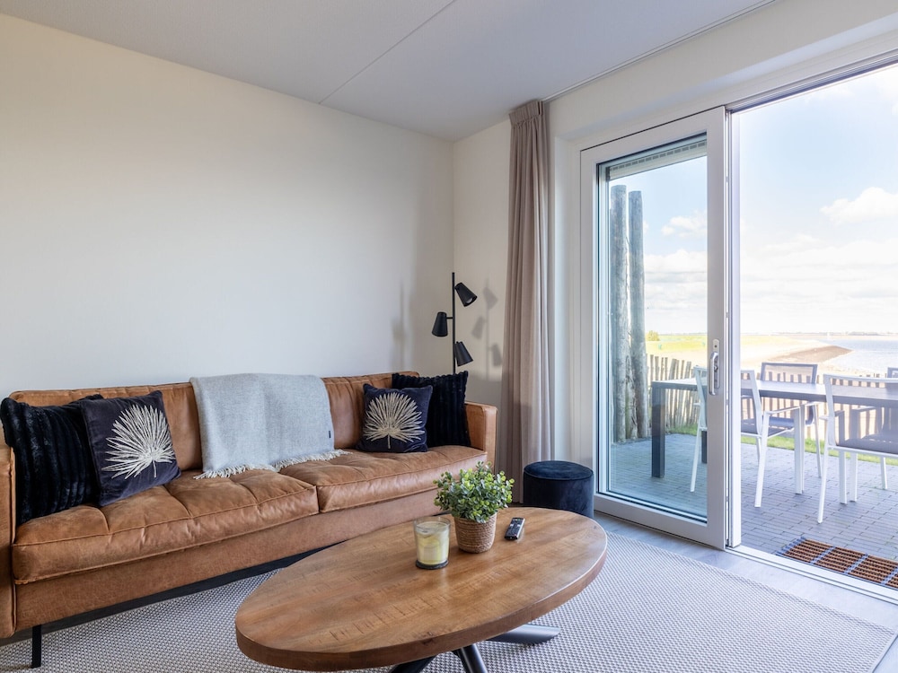 Apartment in Sint-annaland by the Harbor