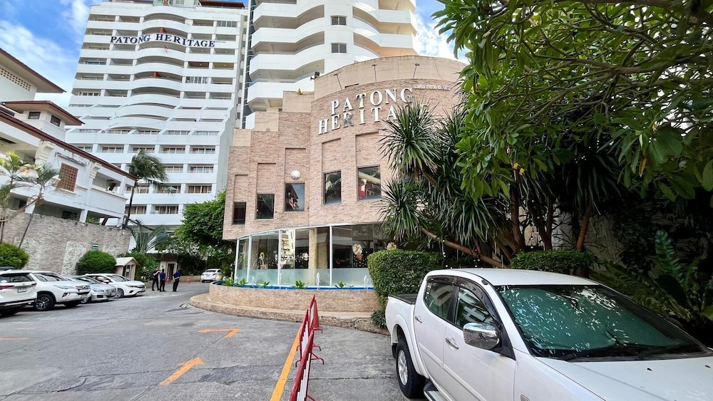 Heritage - Modern Studio Shared Pool, City Centre