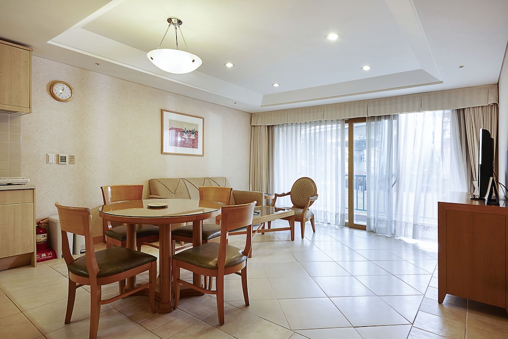 Oak Valley Resort 12