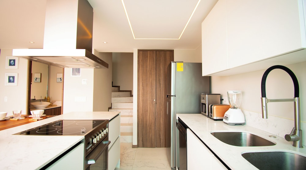 Condo Maritima 9U by Kivoya