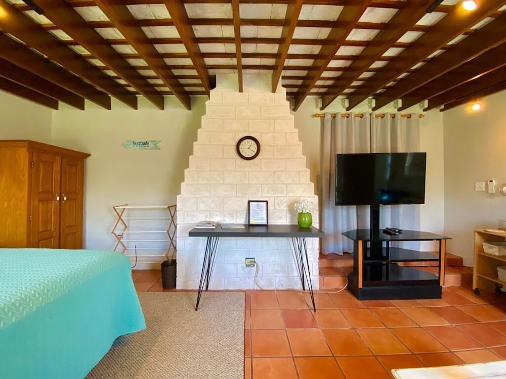 Bermuda Vacations - Greensleaves Guest House - Property Image 4