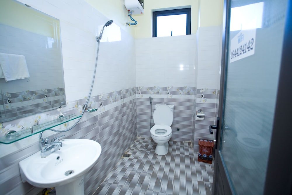 Co Cuc Hotel - Hostel