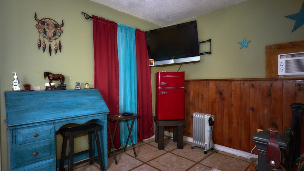 Pleasant Days Lodging Southwest Cottage