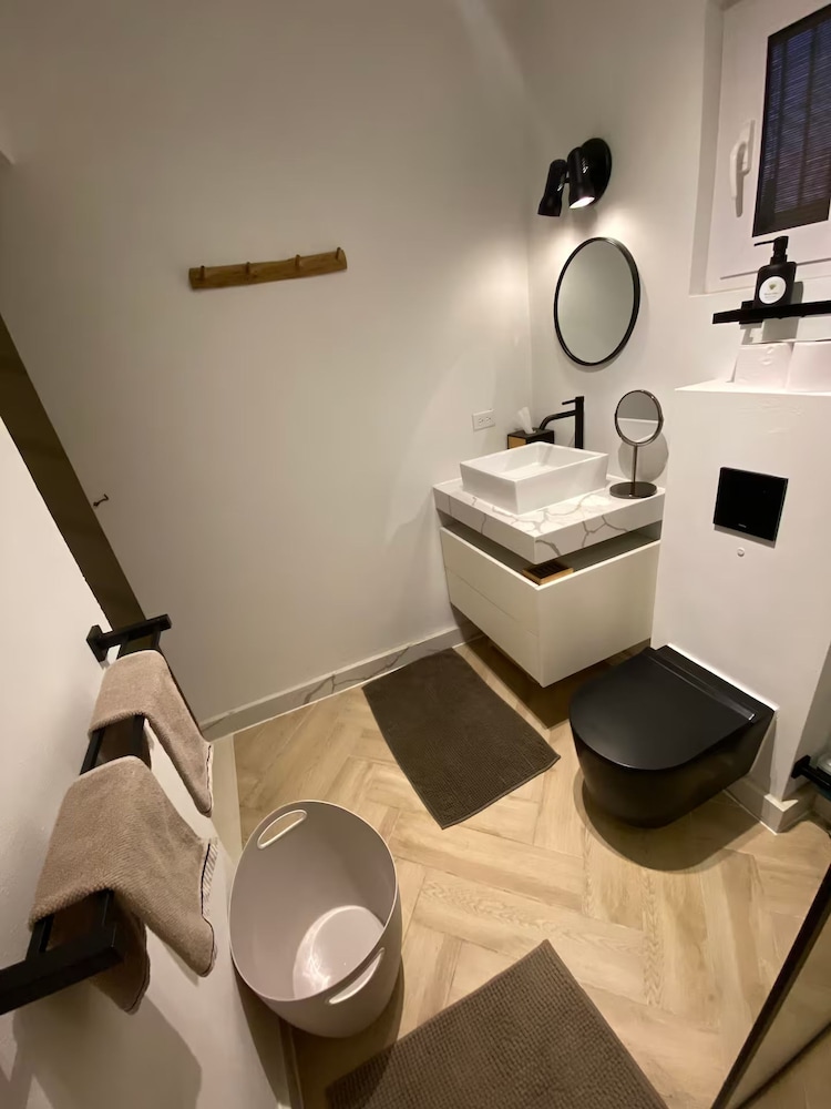 Palm Beach Vacaysuites - Bamboo Suite - Studio