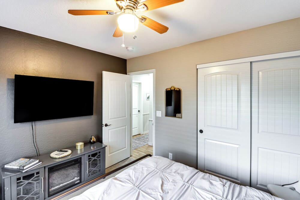 4 Mi to Fool Hollow Lake: Show Low Home w/ Hot Tub