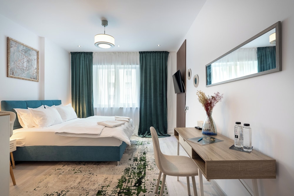 Charlotte Grand Bucharest view 3