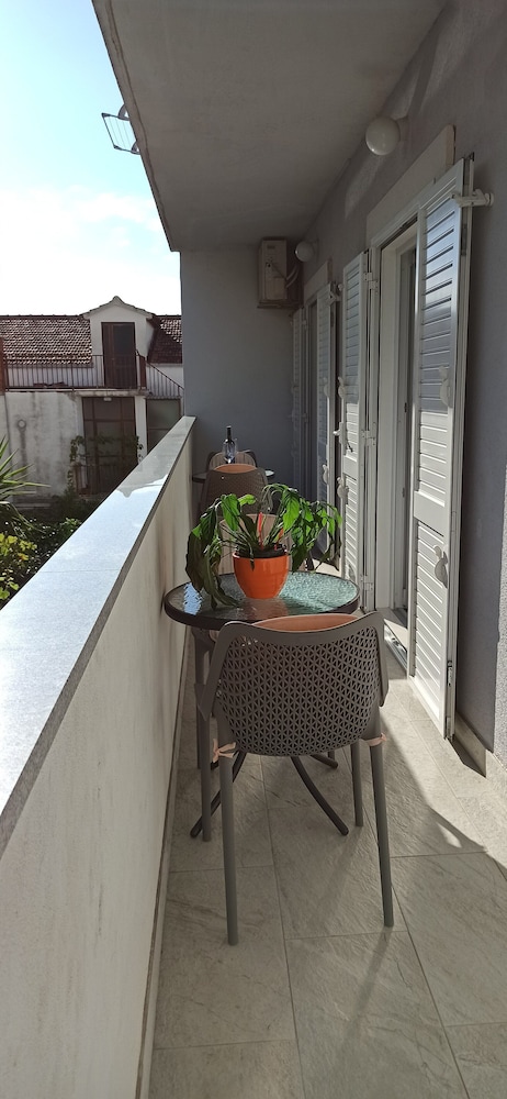 Apartments Desa Petric