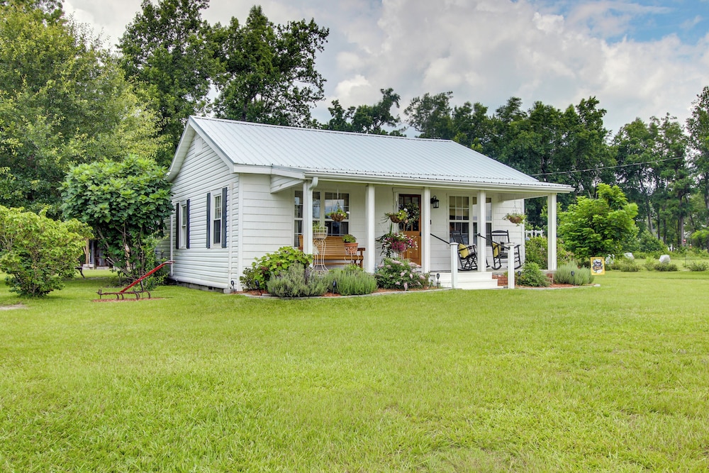 Shepard Cottage Near Wilmington & Wedding Venue