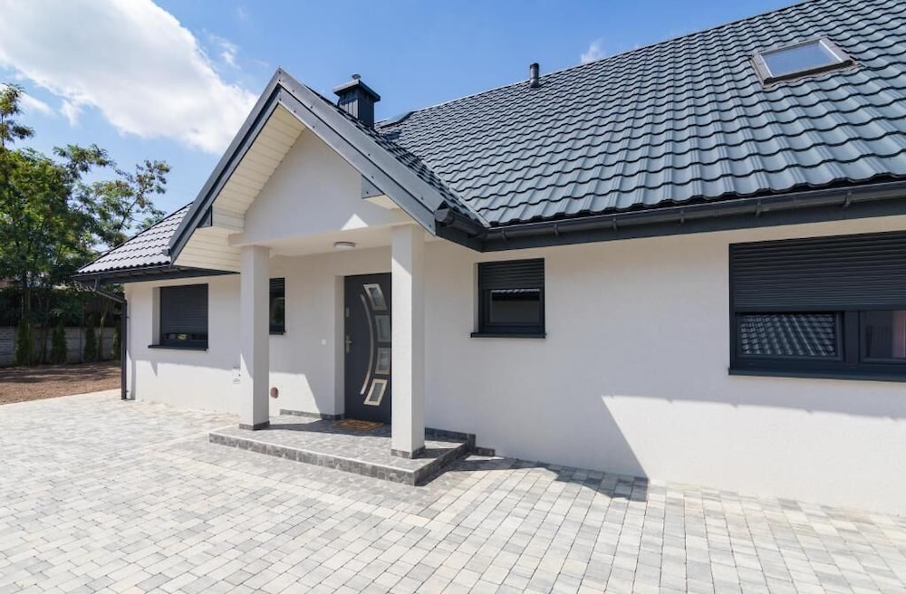 Apartamenty Max House